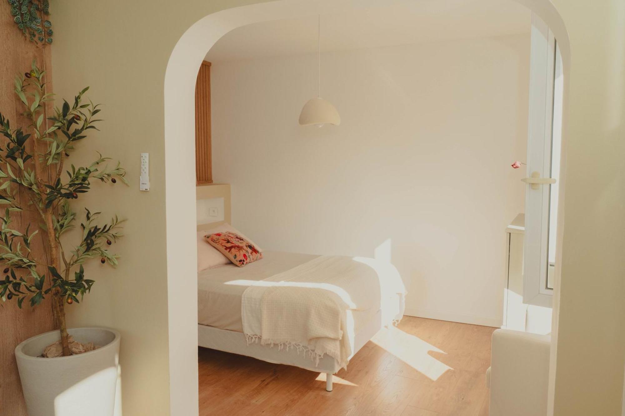 Au Coeur De Hyeres, Ideal Pour Les Couples ! Exterior foto